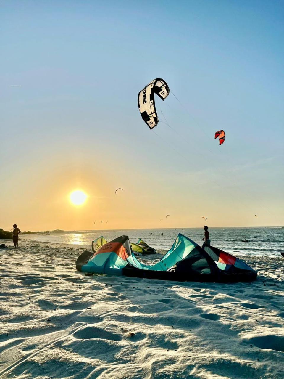 فندق Dumangue Kite House Guriu المظهر الخارجي الصورة
